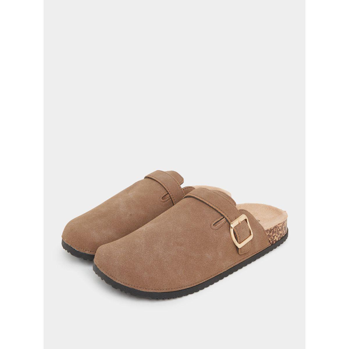 حذاء ميولز بمظهر جلد سويدي ومزين بمشبك إغلاق-women-shoes-sandals-flats-image-2