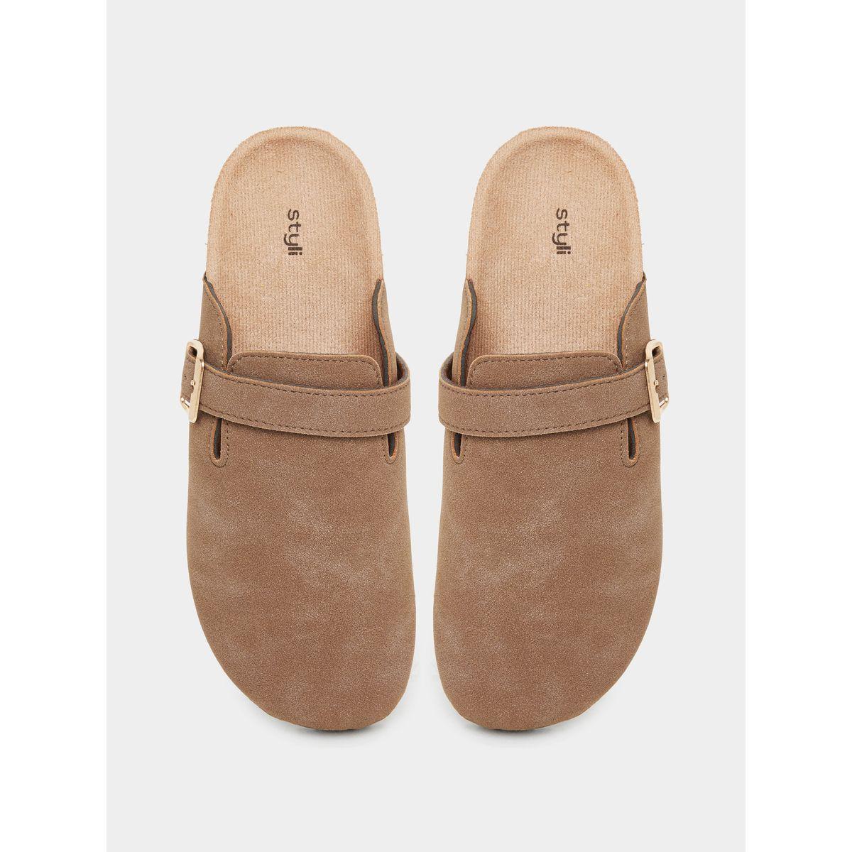 حذاء ميولز بمظهر جلد سويدي ومزين بمشبك إغلاق-women-shoes-sandals-flats-image-6