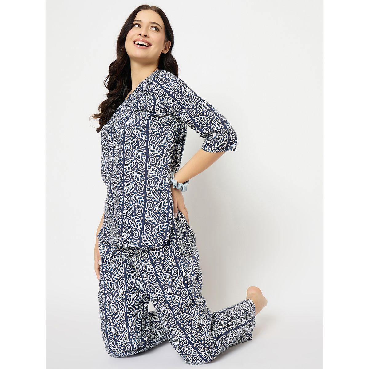 Clovia Leaf Print V-Neck Top and Pyjama Set-women-clothing-nightwear-pyjamas-longsets-image-1
