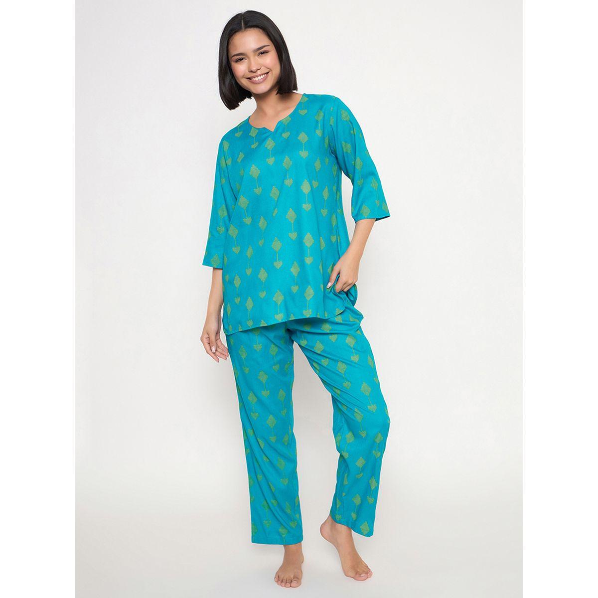 Clovia Printed Notch Neck Top and Pyjama Set-women-clothing-nightwear-pyjamas-longsets-image-2