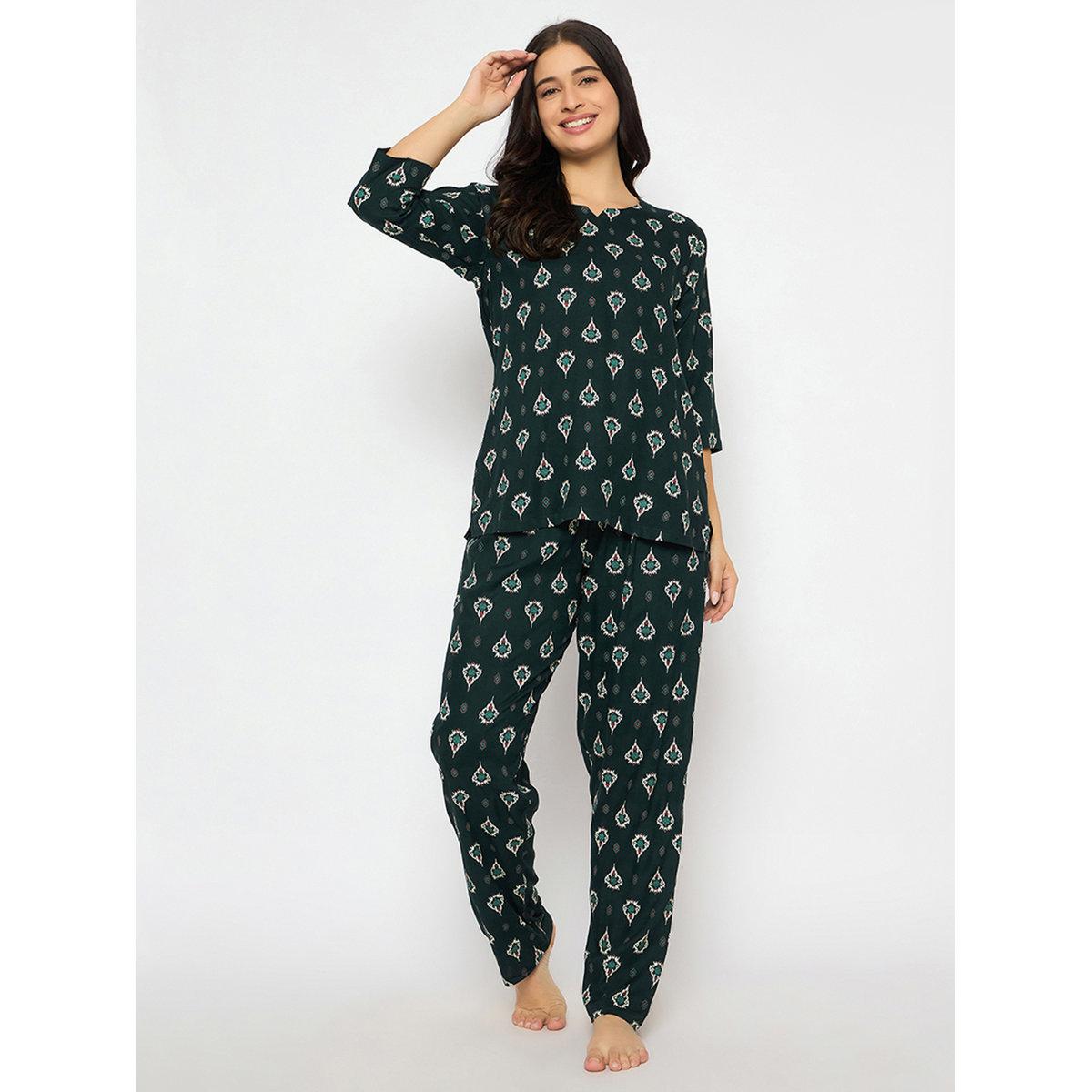 Clovia Printed Notch Neck Top and Pyjama Set-women-clothing-nightwear-pyjamas-longsets-image-2