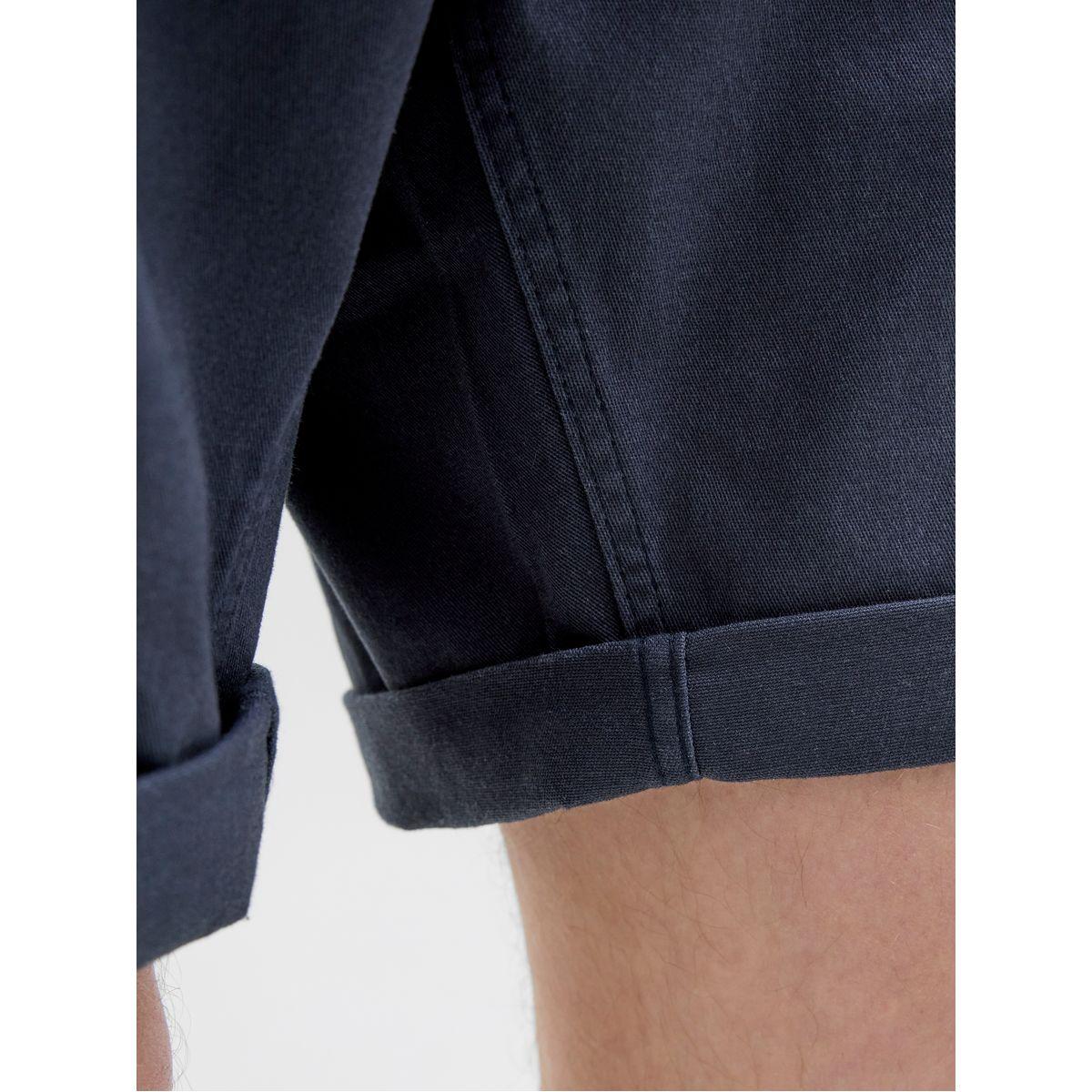 شورت بقصة عادية مع تفاصيل جيوب-men-clothing-bottoms-shorts-image-5