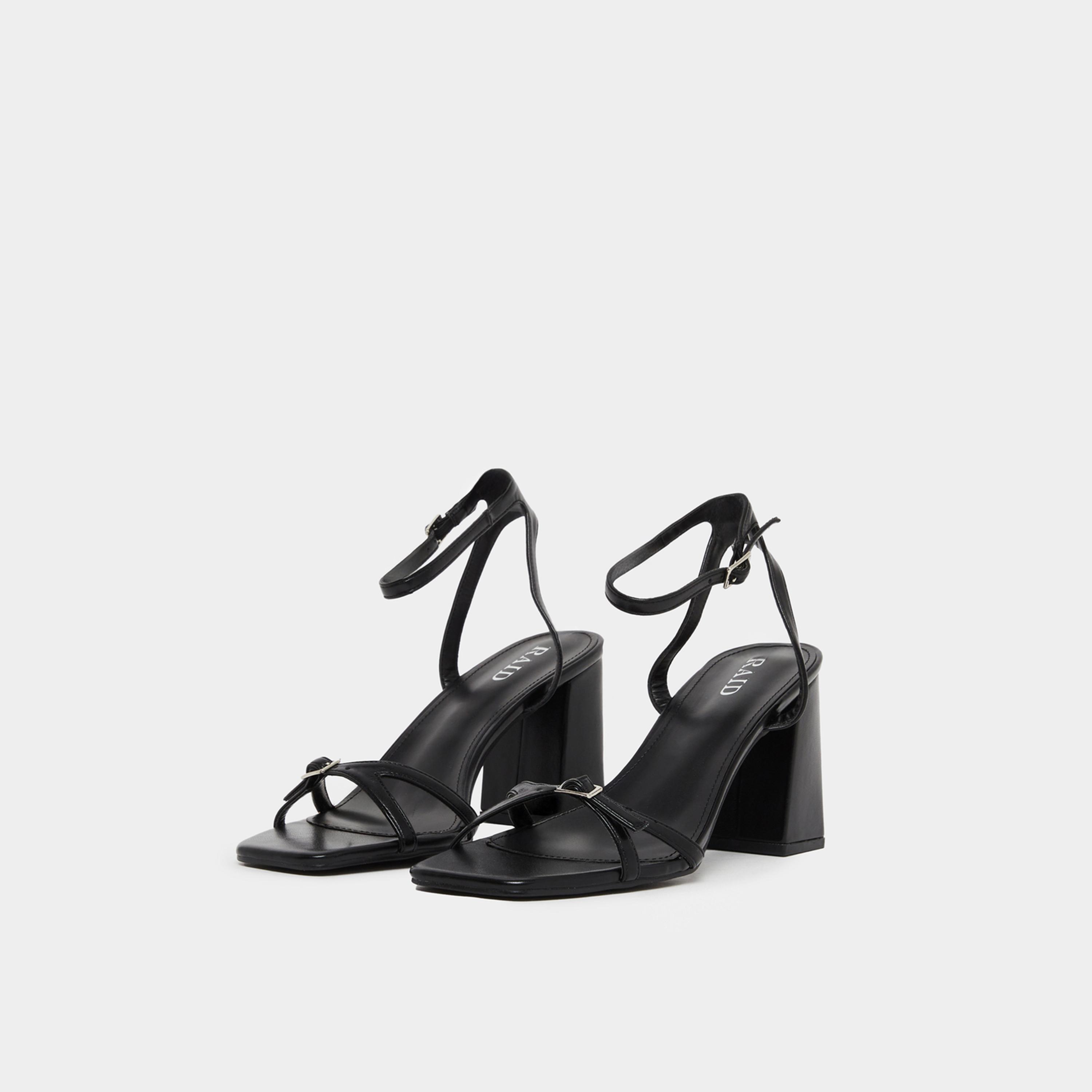 رايد - صندل إيلا بكعب عريض مع إبزيم-women-shoes-sandals-heeled-image-1