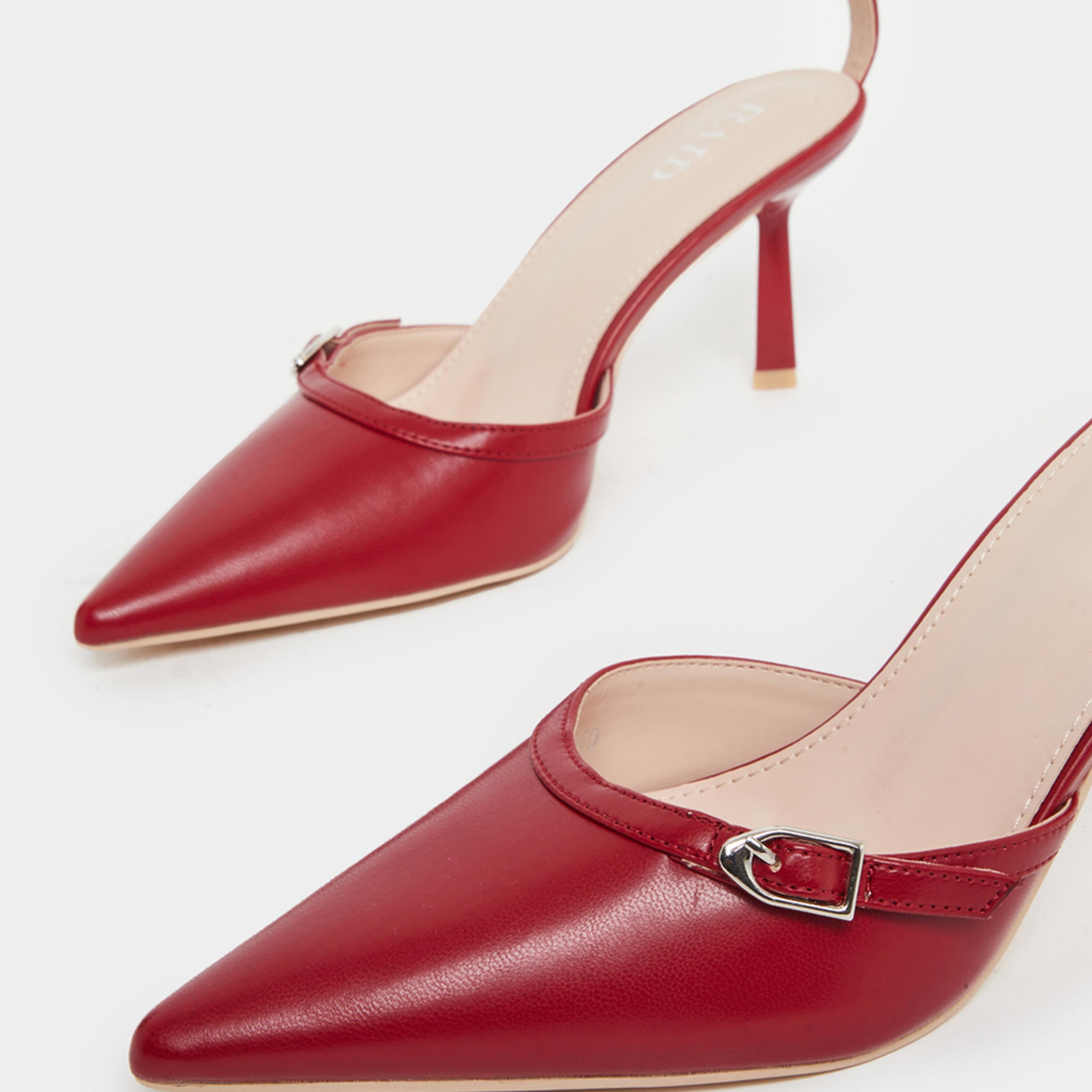 رايد - حذاء بيكسلي ذو مقدمة مدببة وإبزيم-women-shoes-heels-image-4