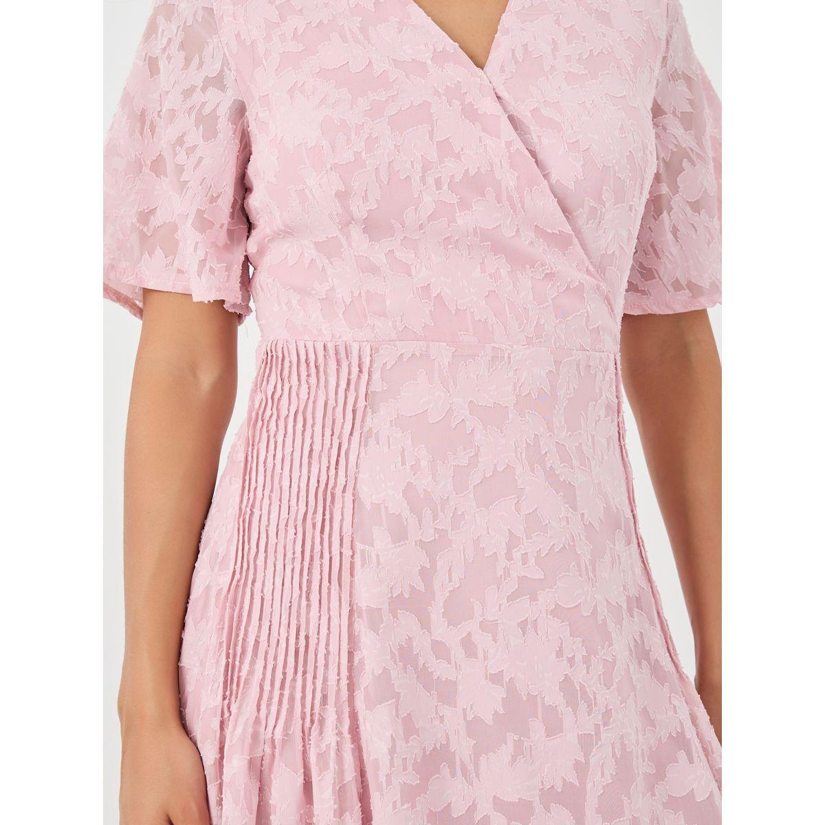 Styli Texture Pleated V-Neck Short Sleeve Midi Dress-women-clothing-dresses-image-4