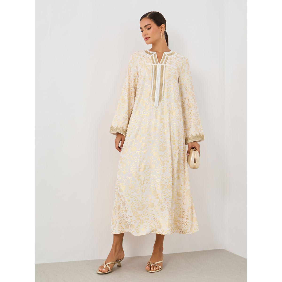 جلابية بطبعة زهور وتفاصيل مُطرّزة مع اكمام طويلة-women-arabicclothing-jalabiyas-image-2