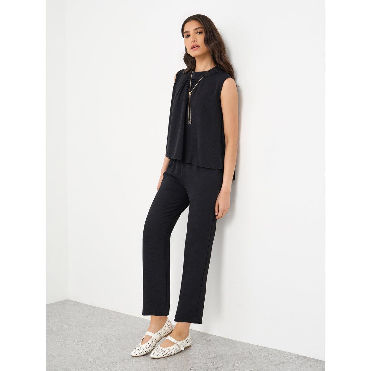 طقم منسق من بنطال وبلوزة بدون أكمام-women-clothing-coordsets-image-1
