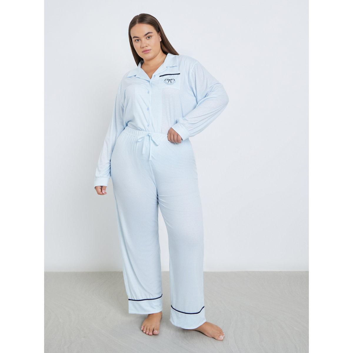 طقم من بنطال بيجاما وبلوزة مخططة بمقاس كبير-women-clothing-plussize-nightwear-nightwearsets-image-5