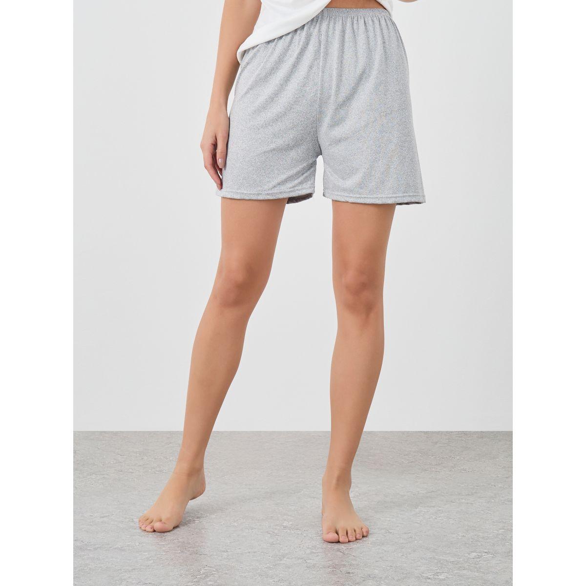 طقم بيجاما من شورت وتيشيرت بطبعة سمايل وأكمام ريجلان-women-clothing-nightwear-pyjamas-shortsets-image-5
