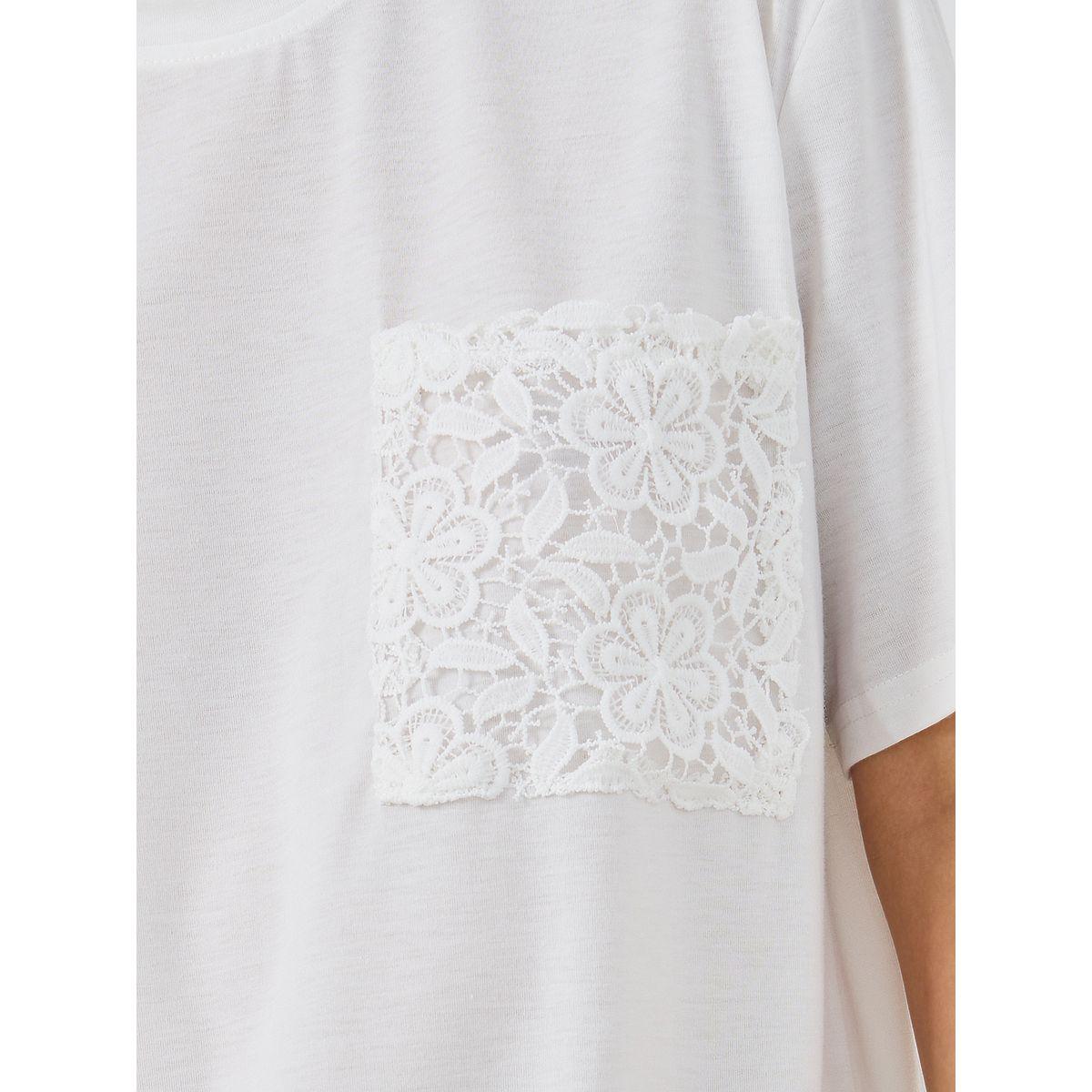 Styli Embroidered Detail Oversized T-Shirt-women-clothing-tshirts-image-4