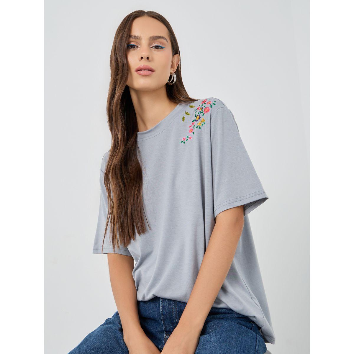 Styli Embroidered Detail Oversized T-Shirt-women-clothing-tshirts-image-1