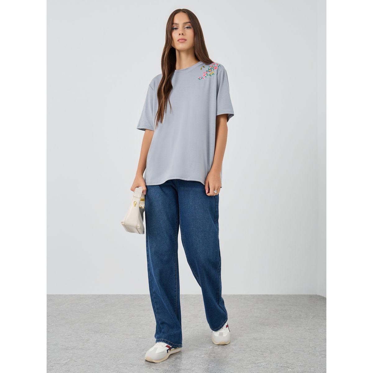 Styli Embroidered Detail Oversized T-Shirt-women-clothing-tshirts-image-2