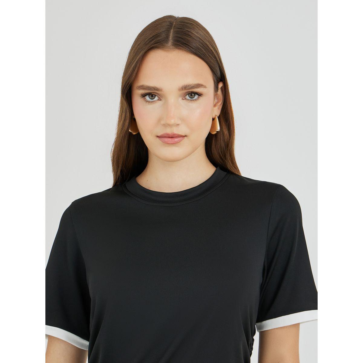تيشيرت بتفاصيل مُتباينة ومزمومة-women-clothing-tshirts-image-3