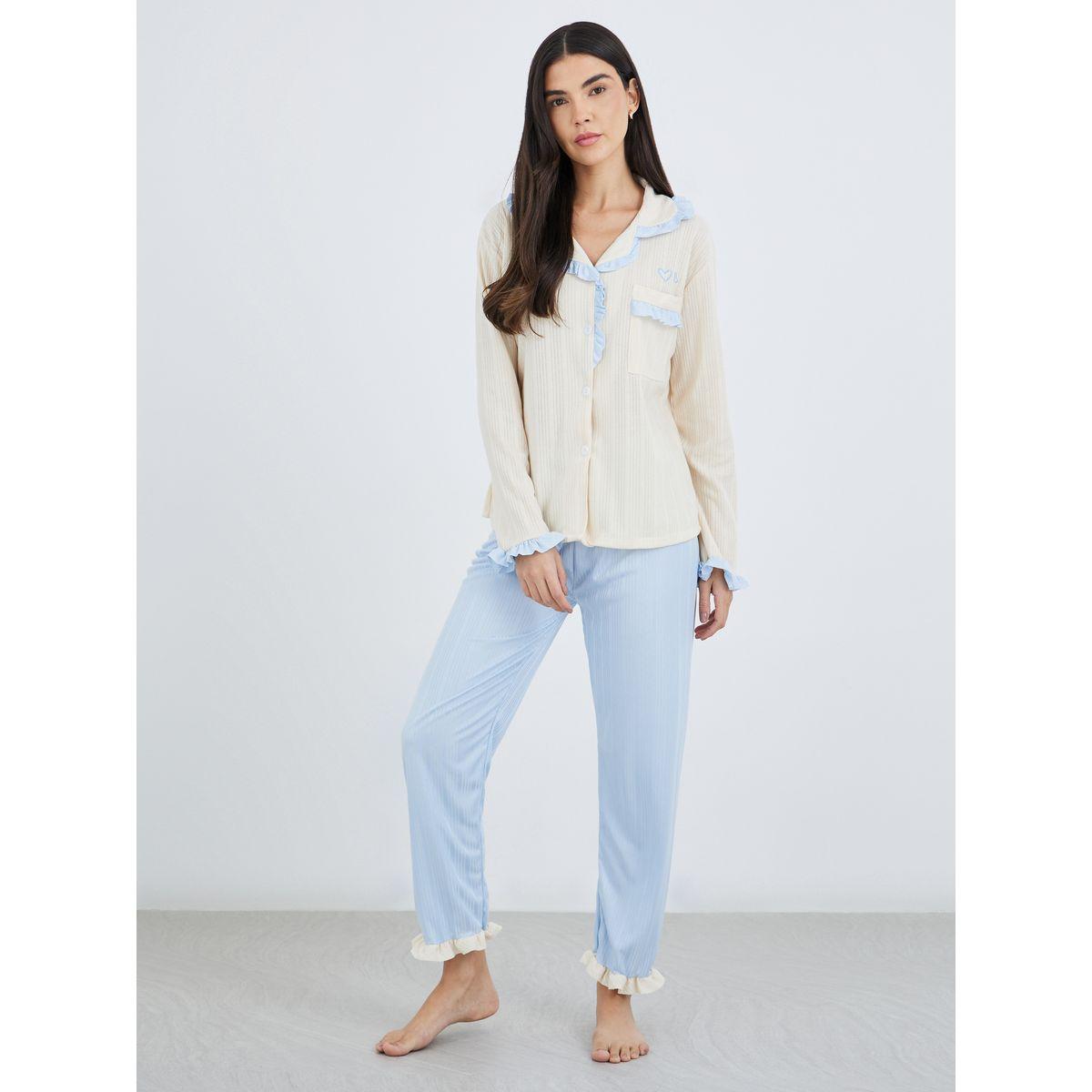 طقم منسق من بنطال بيجاما وبلوزة بتفاصيل كشكش-women-clothing-nightwear-pyjamas-longsets-image-2