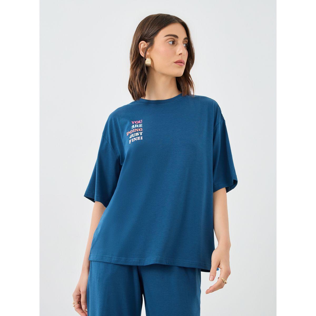 طقم منسق من جوغر وبلوزة بطبعة كتابة وقصة مريحة-women-clothing-coordsets-image-3