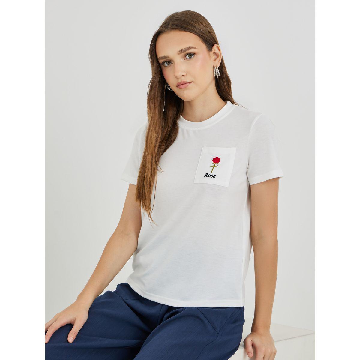 تيشيرت بياقة دائرية وتفاصيل مُطرّزة مع جيوب-women-clothing-tshirts-image-1