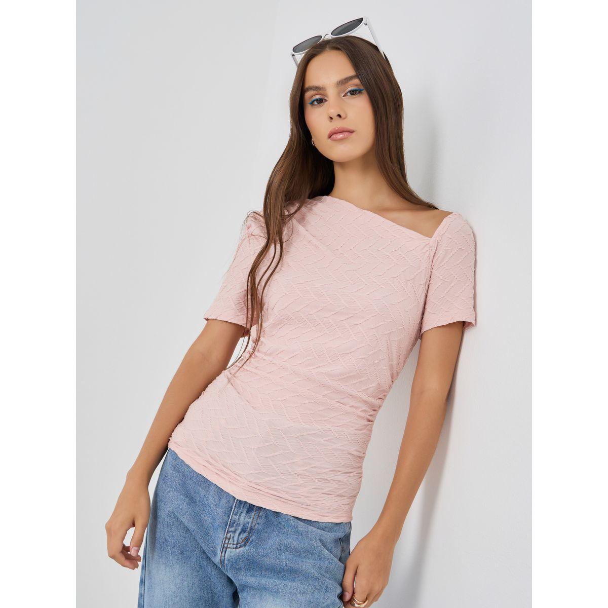 بلوزة محبوكة بياقة غير متماثلة الطول-women-clothing-tshirts-image-1