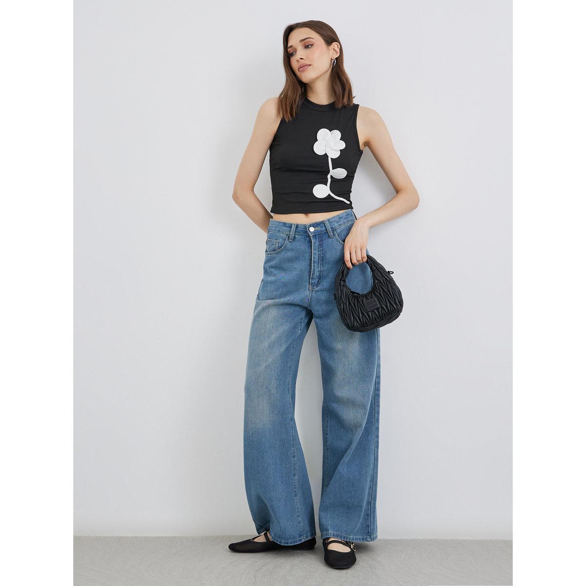 Styli Flower Corsage Sleeveless Top-women-clothing-shirtsandblouses-blouses-image-2
