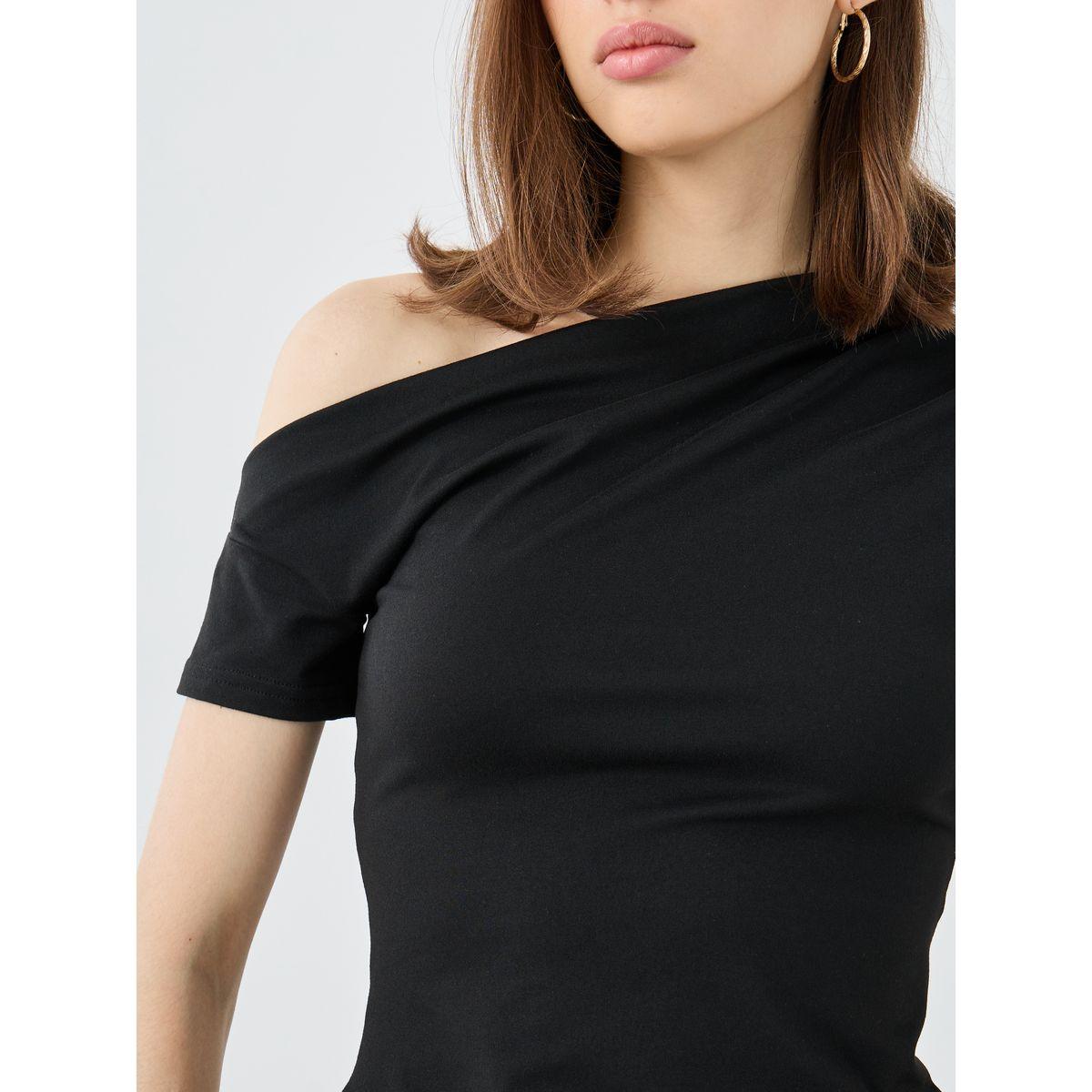 تيشيرت بياقة غير متماثلة-women-clothing-tshirts-image-3