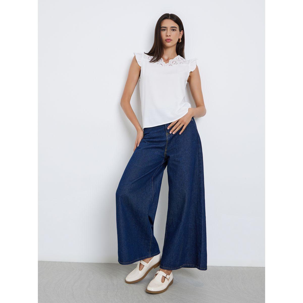بلوزة كاجوال بتفاصيل مُطرزة-women-clothing-shirtsandblouses-blouses-image-2