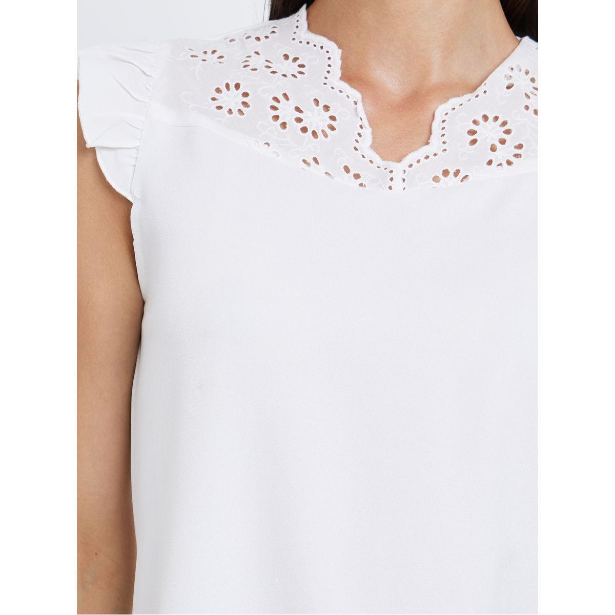 Styli Embroidered V Neck Casual Blouse-women-clothing-shirtsandblouses-blouses-image-4