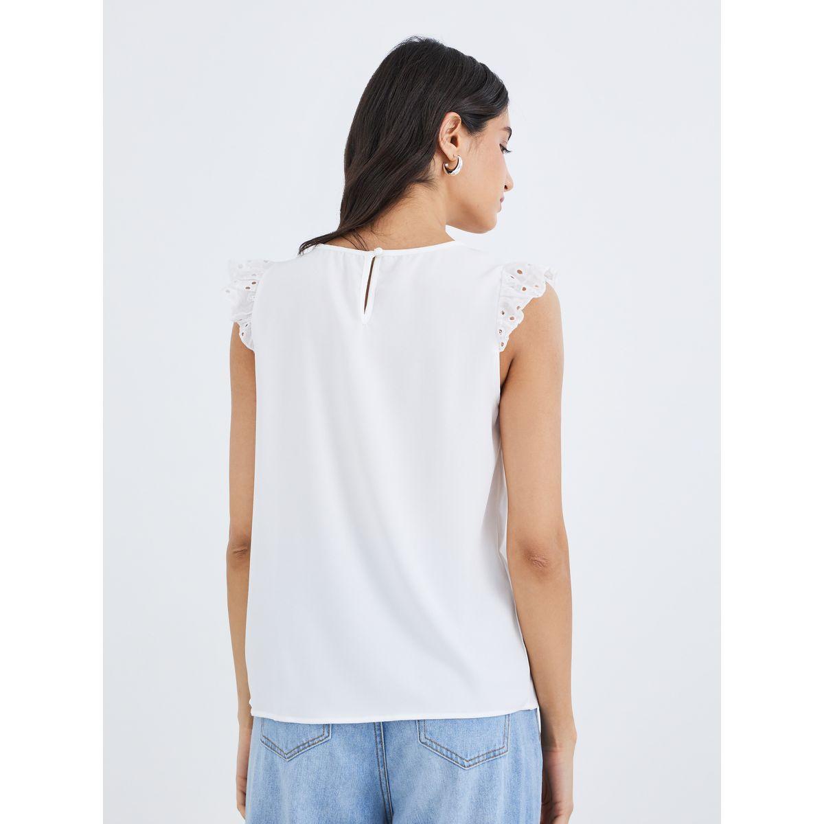 بلوزة بدون أكمام مع تفاصيل مُطرزة-women-clothing-shirtsandblouses-blouses-image-4