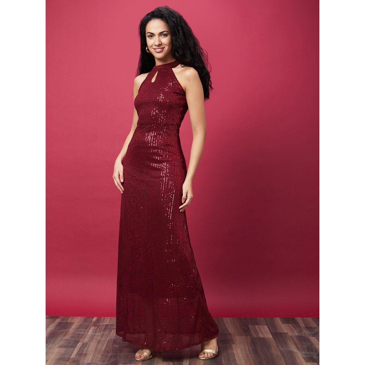 فستان طويل منمق بياقة هولتر مع شق-women-clothing-dresses-image-2