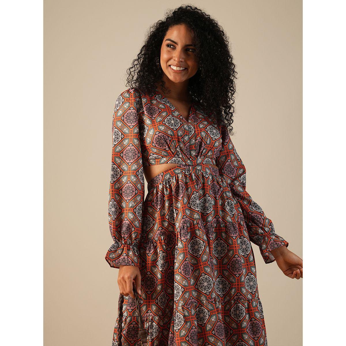 Globus Women All-Over Print V Neck Tiered Maxi Dress with Cut Out Detail-women-clothing-dresses-image-6