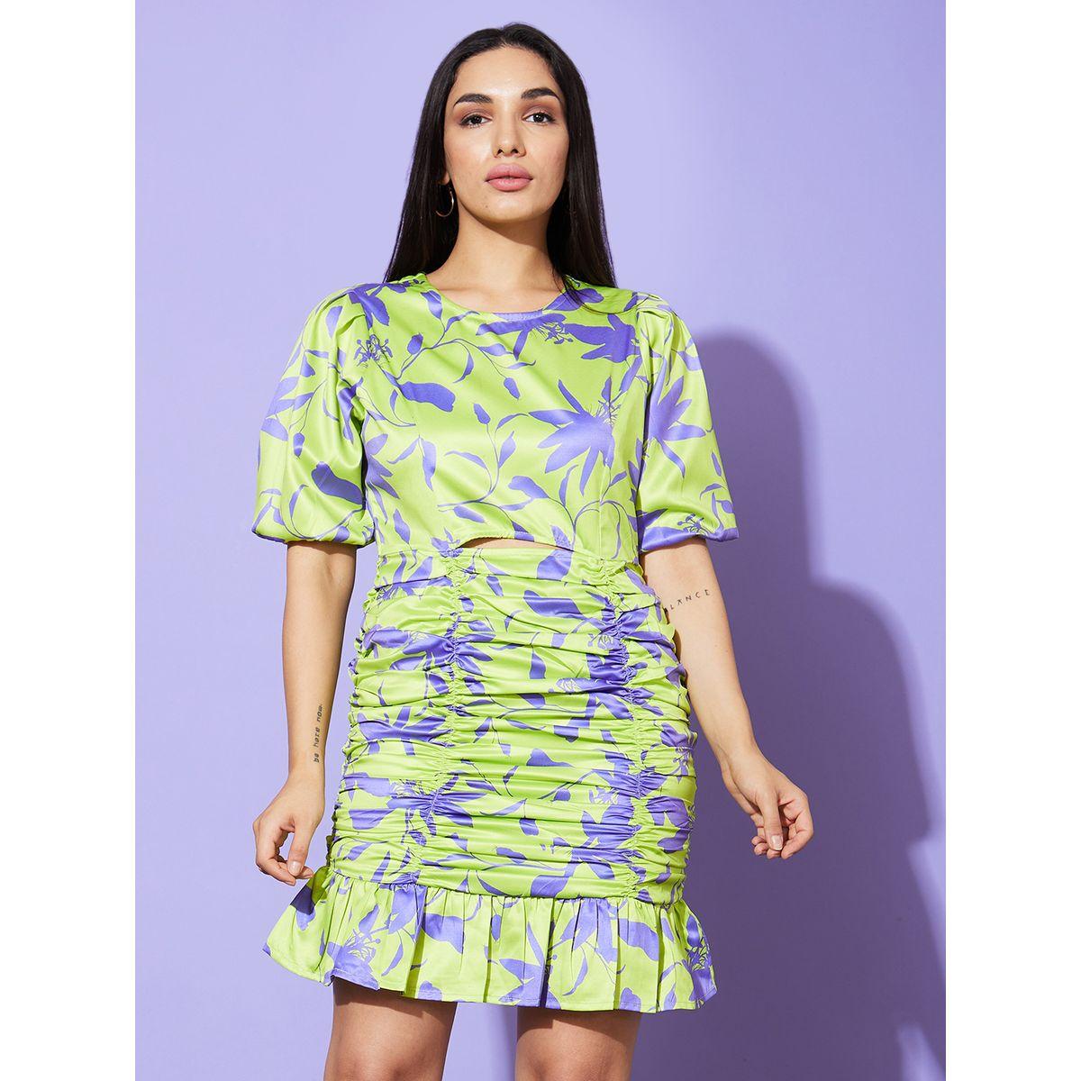 فستان قصير بطبعة زهور وتفاصيل مزمومة-women-clothing-dresses-image-1
