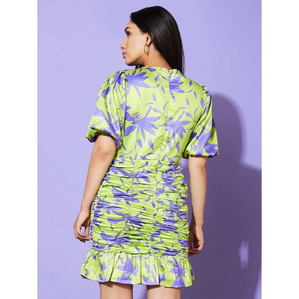 فستان قصير بطبعة زهور وتفاصيل مزمومة-women-clothing-dresses-image-3