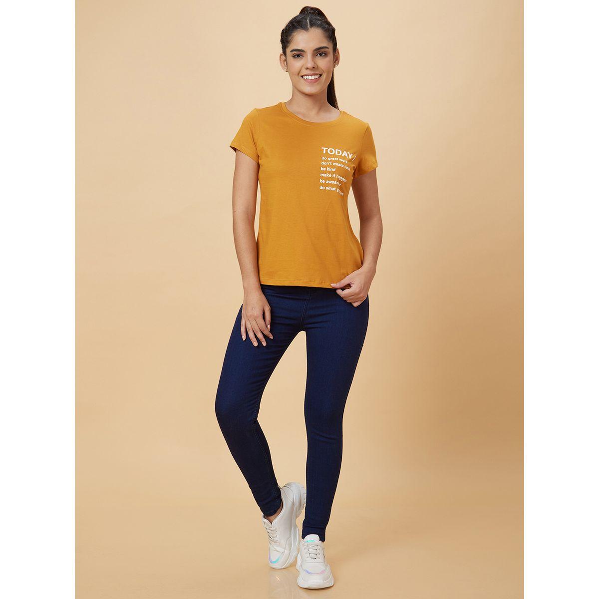 تيشيرت بياقة دائرية وطبعة كتابة-women-clothing-tshirts-image-6