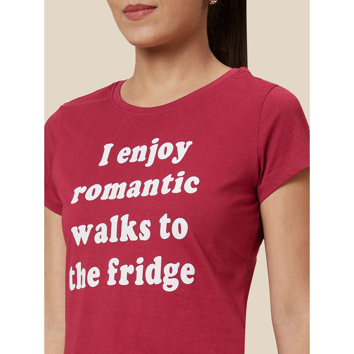 تيشيرت بياقة دائرية وطبعة كتابة-women-clothing-tshirts-image-5