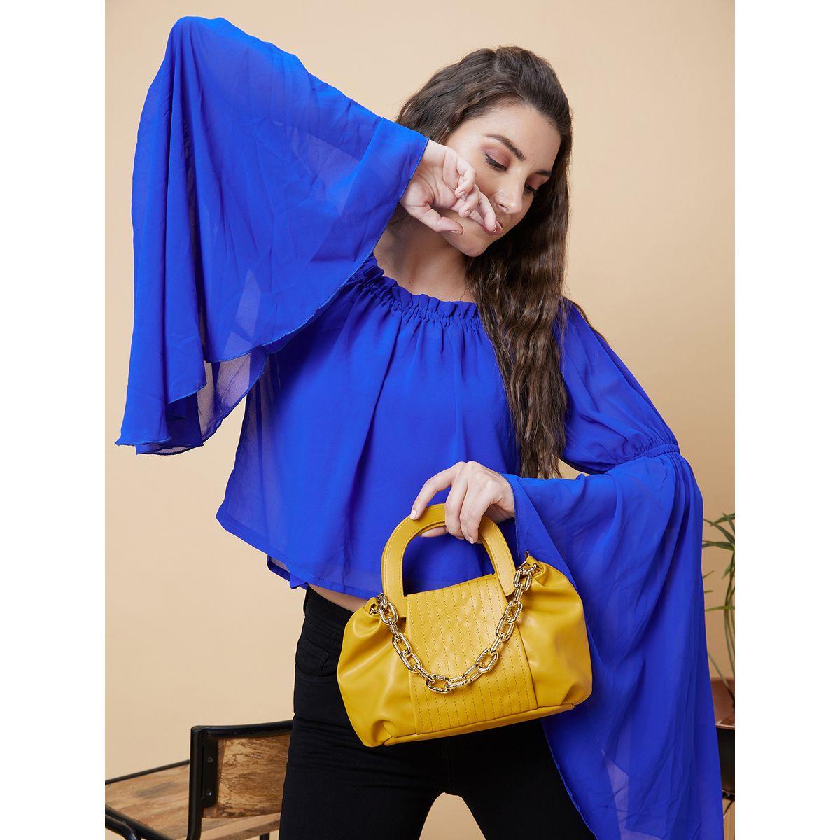 بلوزة سادة بأكمام جرس وتفاصيل مُجمعة-women-clothing-shirtsandblouses-blouses-image-1
