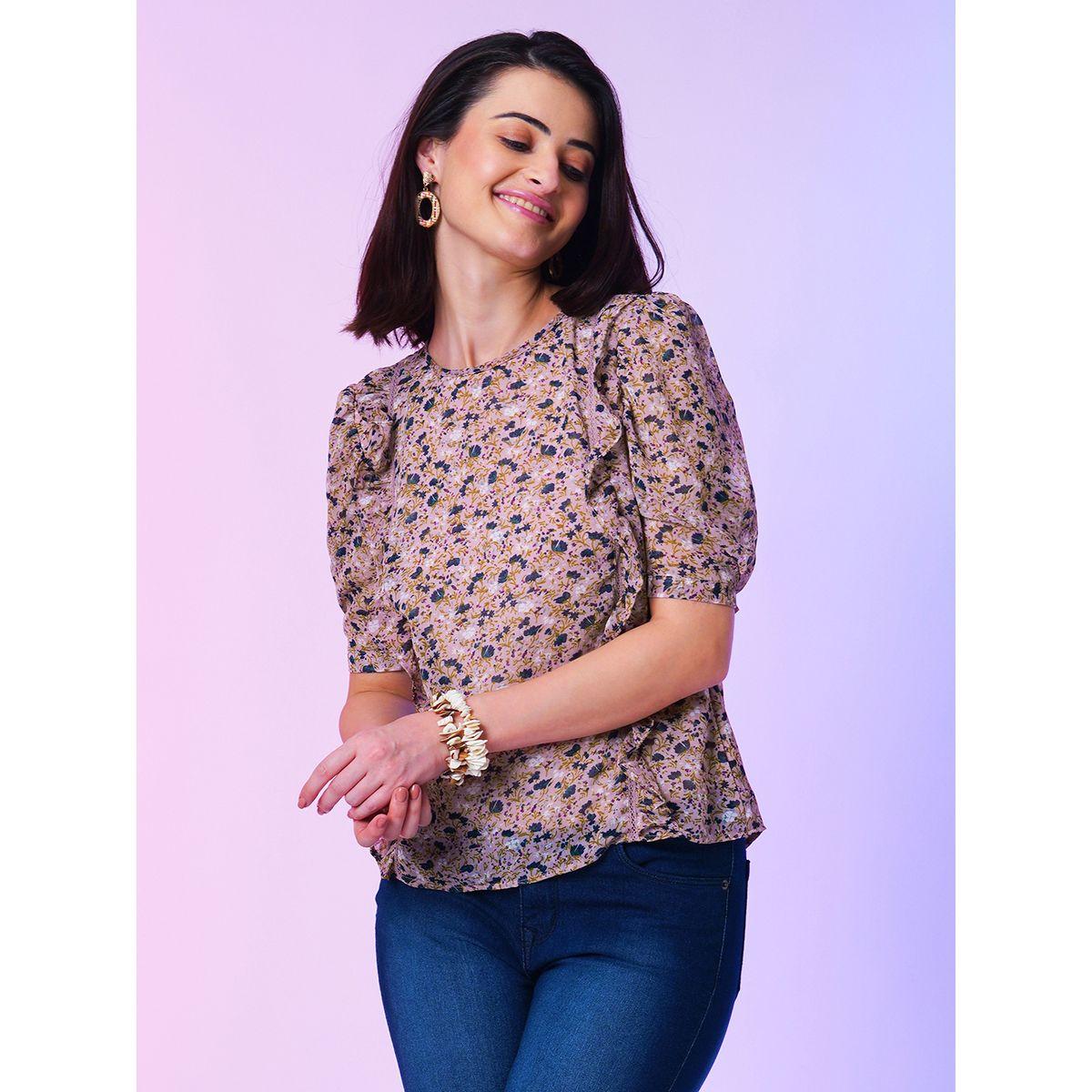بلوزة بطبعة زهور وتفاصيل كشكش-women-clothing-shirtsandblouses-blouses-image-2