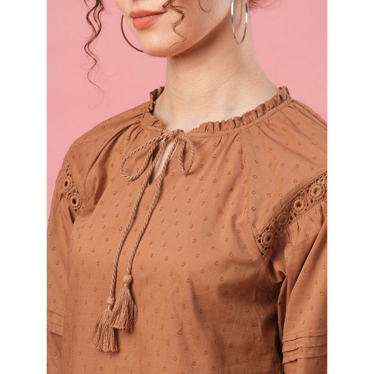 بلوزة بتداخلات دانتيل وخيوط دوبي مع ياقة بأربطة-women-clothing-shirtsandblouses-blouses-image-4