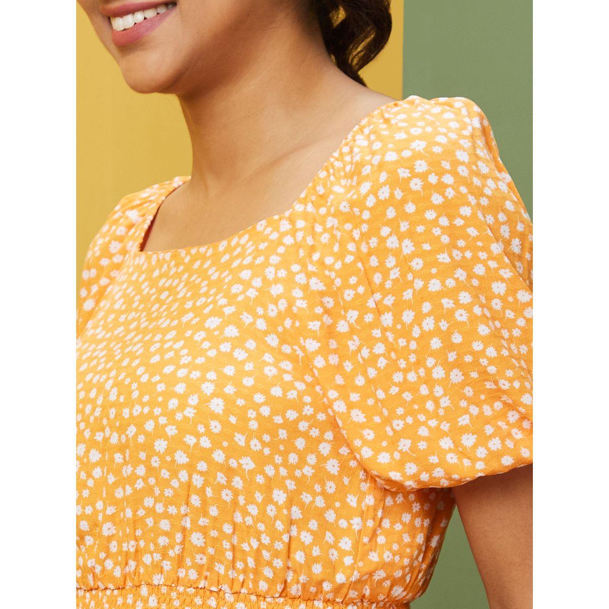 Globus X Styli Floral Printed Square Neck Smocked Crop Top-women-clothing-tshirts-image-4