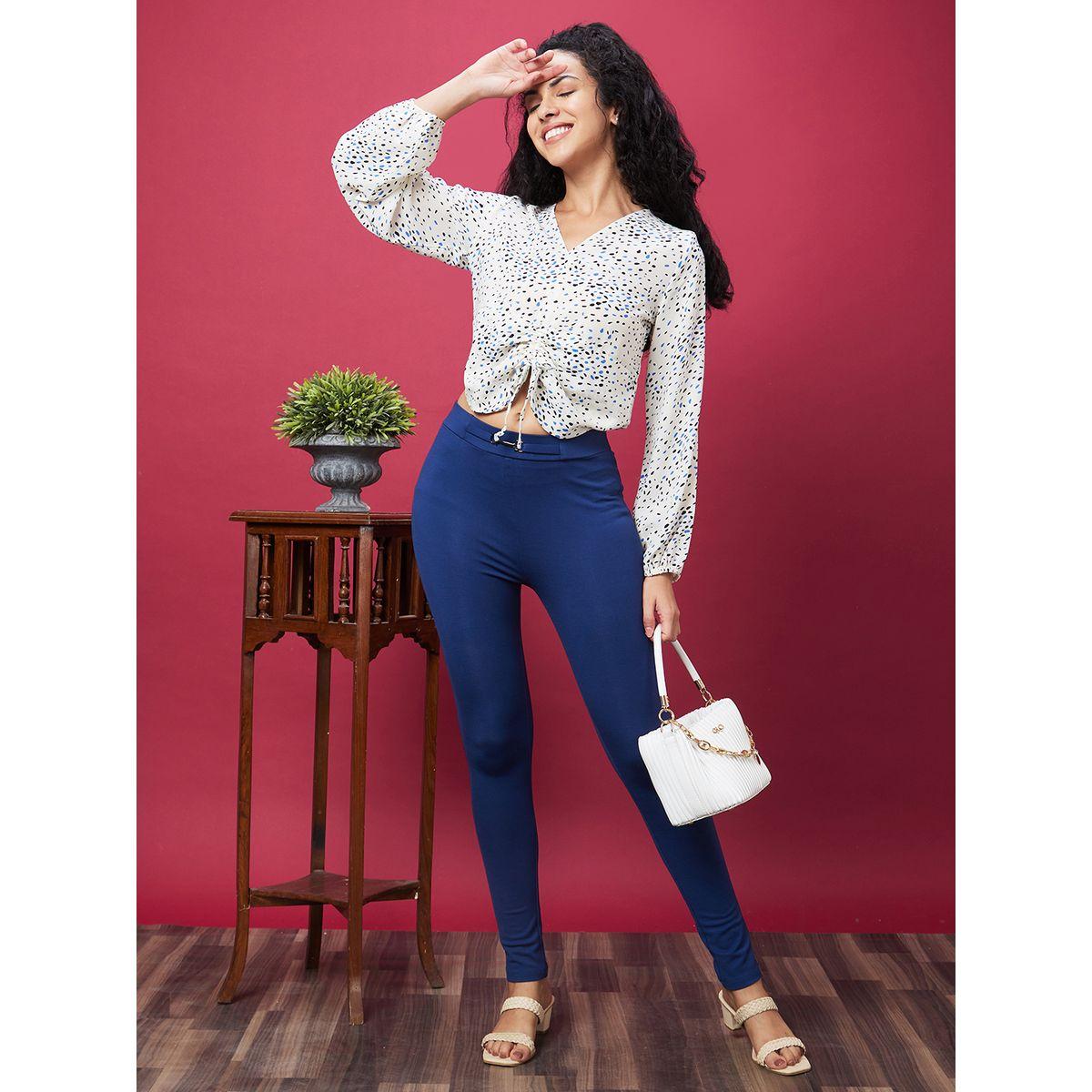 Globus X Styli Printed V-Neck Ruched Detail Crop Top-women-clothing-tshirts-image-5
