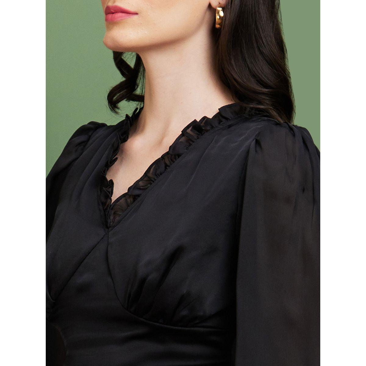 بلوزة قصيرة سادة بتفاصيل كشكش-women-clothing-tshirts-image-4