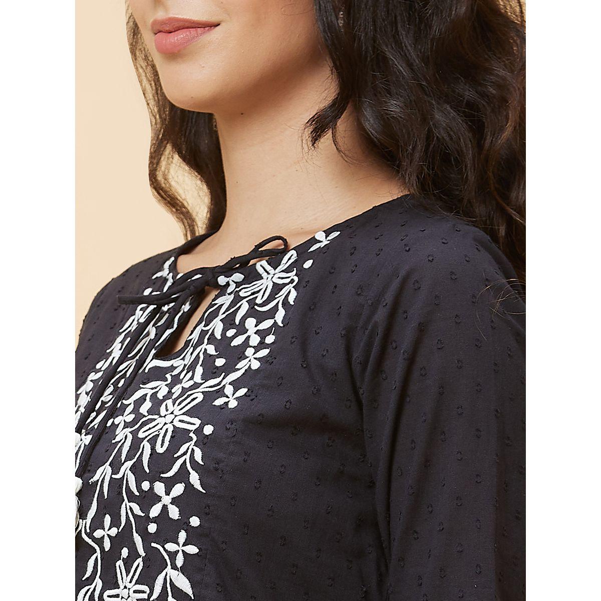 فستان قصير بتفاصيل مُطرّزة وياقة بأربطة-women-clothing-ethnicwear-dresses-image-5