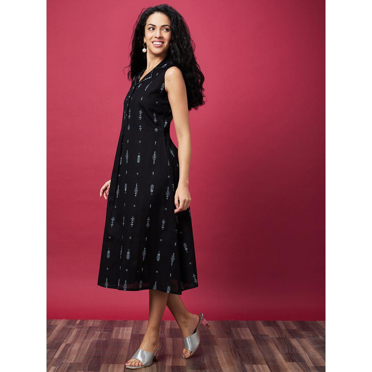 فستان ميدي مطبع مع ياقة وحافة واسعة-women-clothing-ethnicwear-dresses-image-2