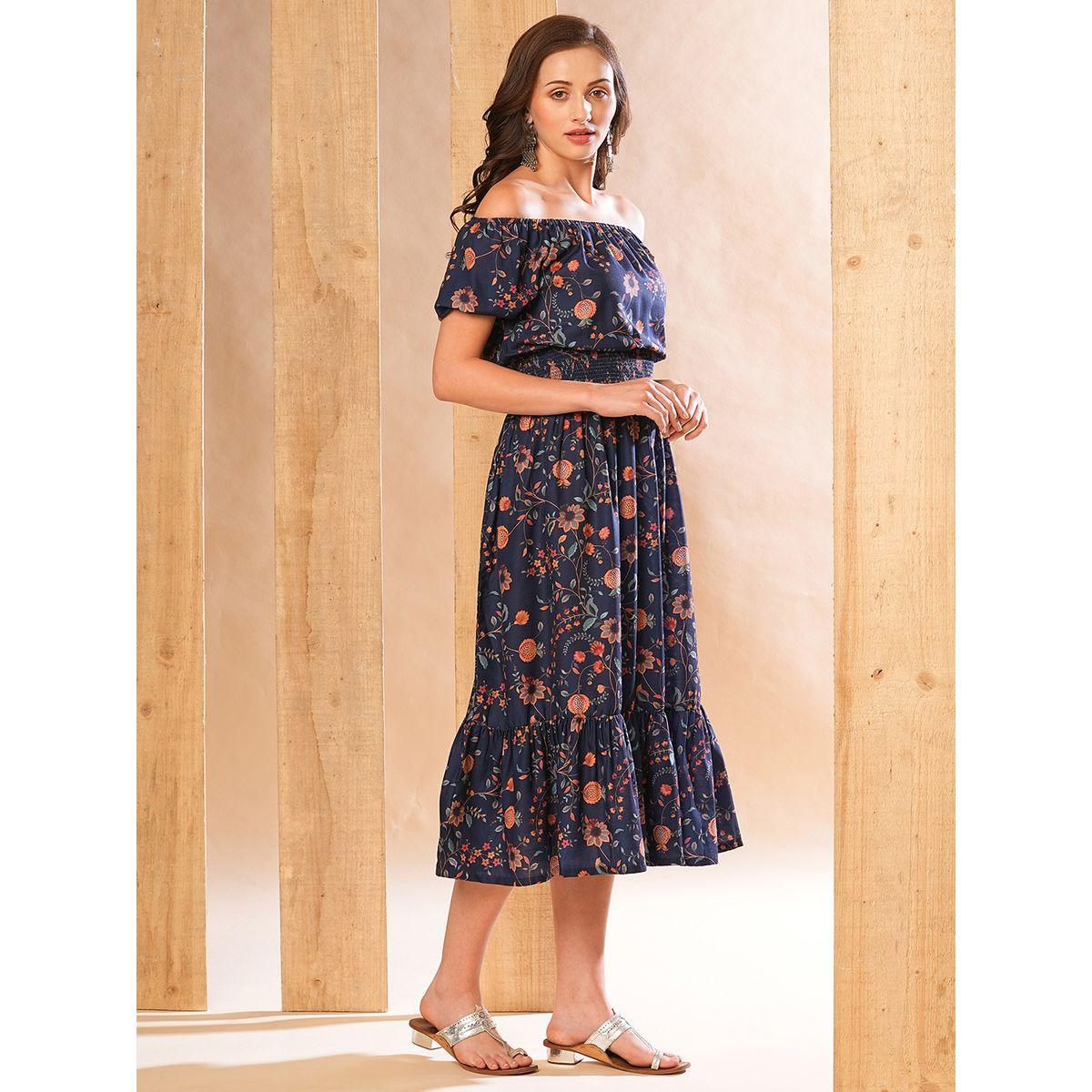 فستان ميدي مطبع بزهور مع حافة واسعة-women-clothing-ethnicwear-dresses-image-2