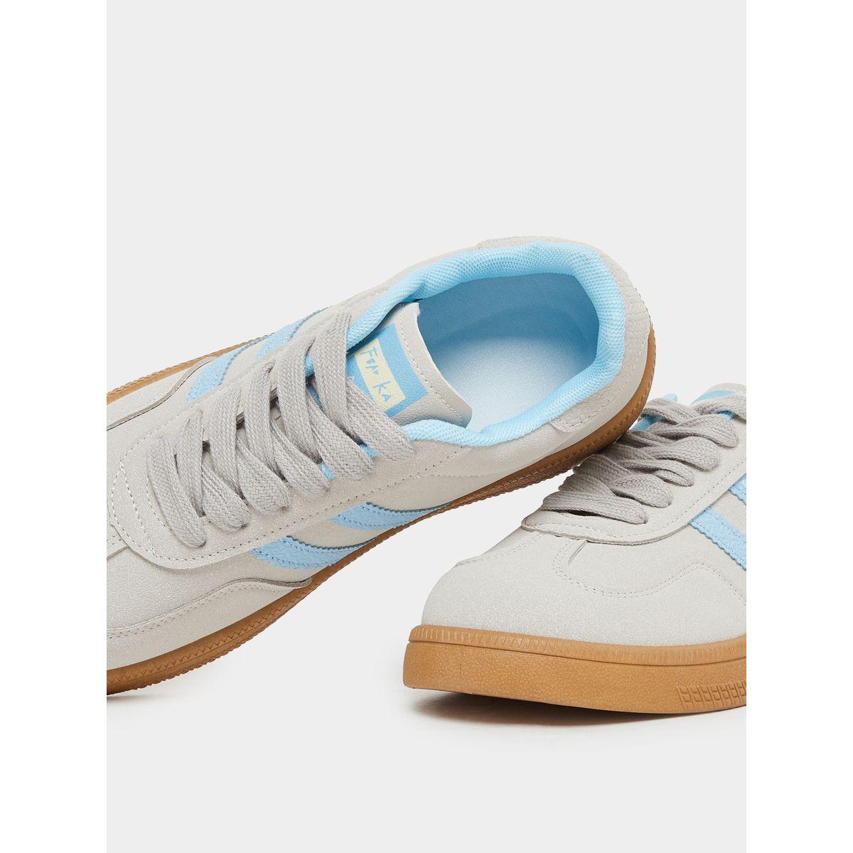 حذاء سنيكرز فلات مخطط بأربطة غلق-women-shoes-sneakers-image-3