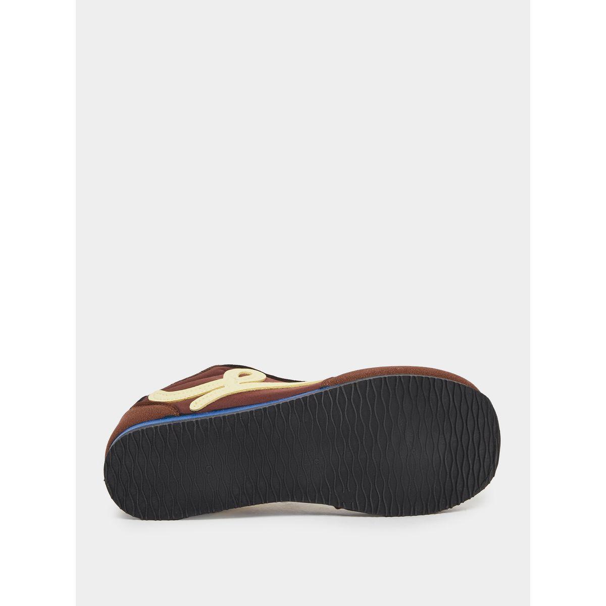 حذاء سنيكرز بشعار الماركة-women-shoes-sneakers-image-6