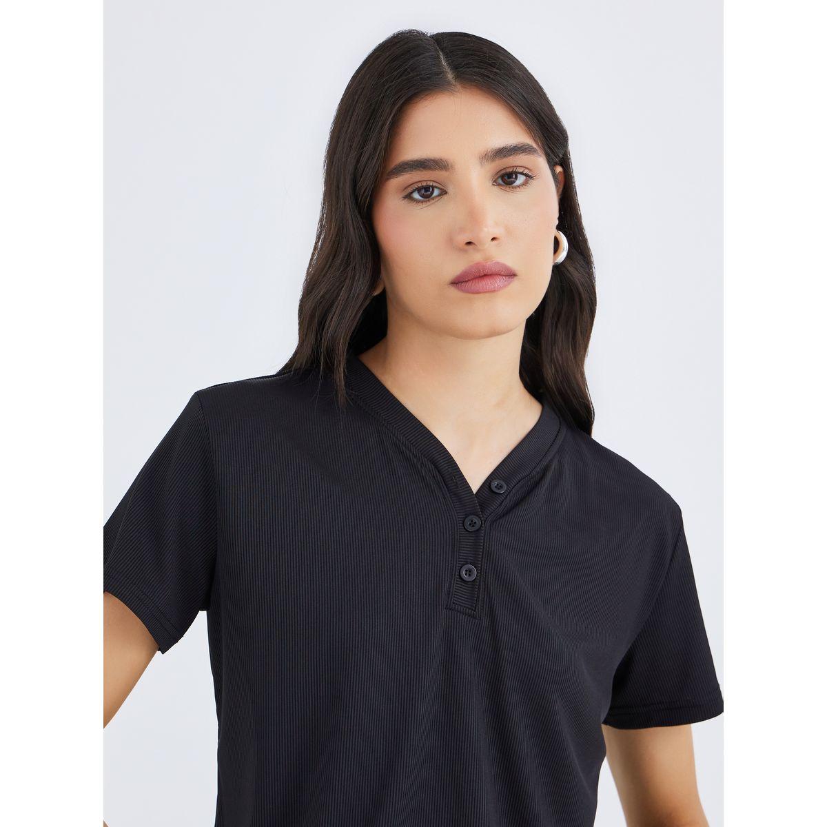 تيشيرت بقصة عادية وتفاصيل مُضلعة-women-clothing-tshirts-image-3