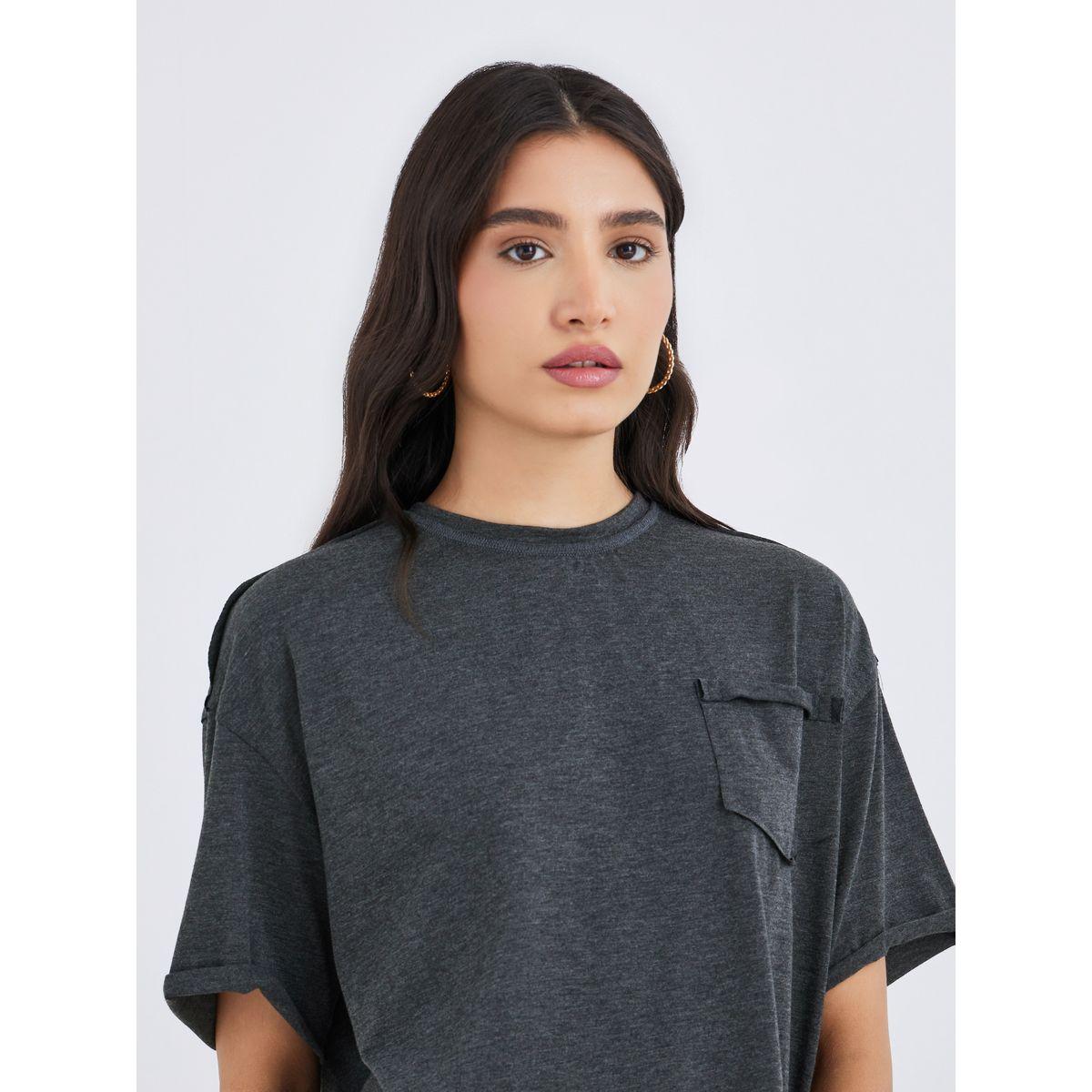 تيشيرت فضفاض بتفاصيل جيب-women-clothing-tshirts-image-2