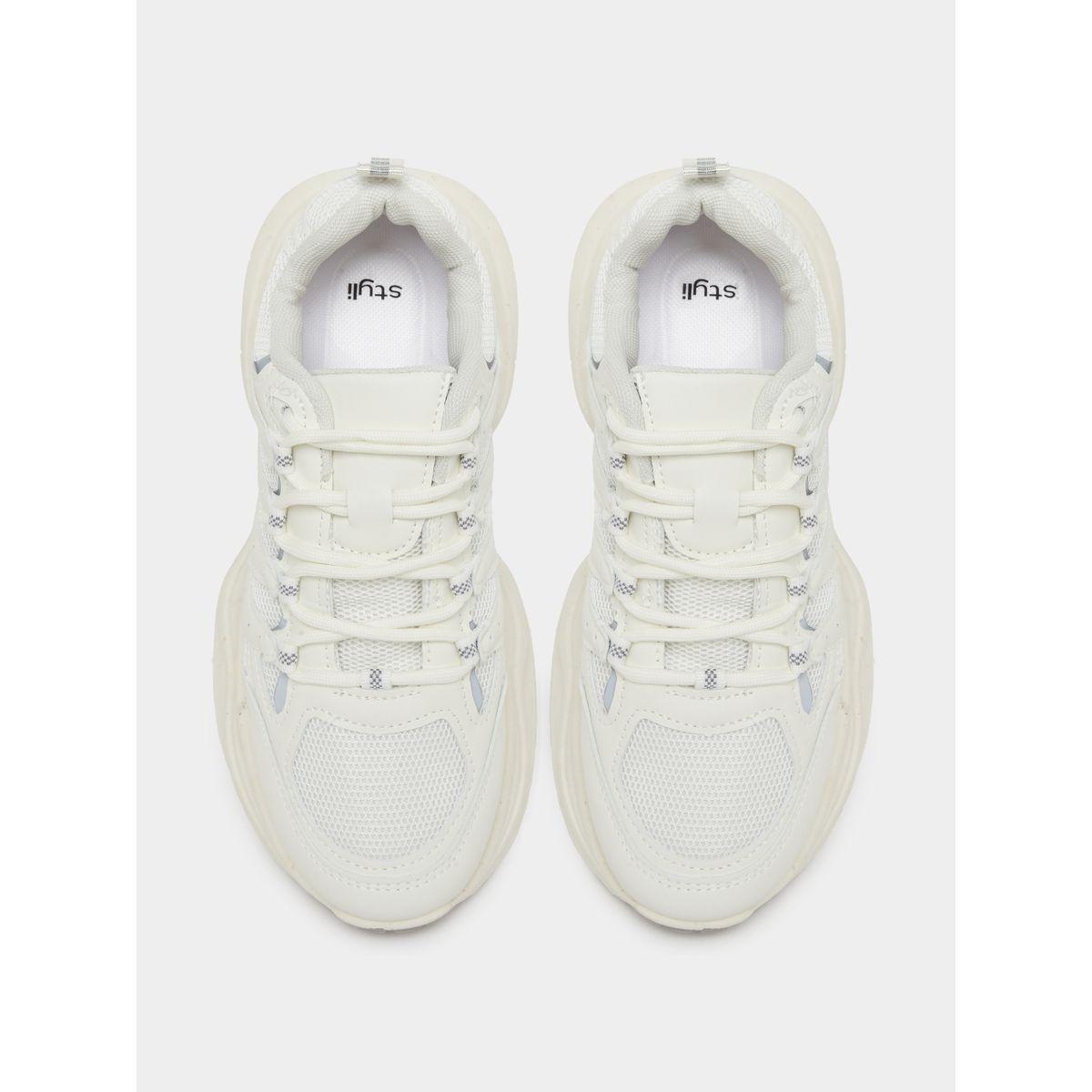 حذاء سنيكرز بتفاصيل بارزة الملمس وأربطة للإغلاق-women-shoes-sneakers-image-5