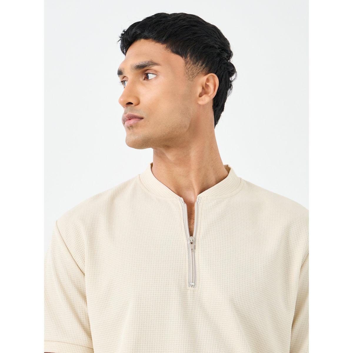 طقم منسق من جوغر وتيشيرت بقصة عادية-men-clothing-coordsets-image-3