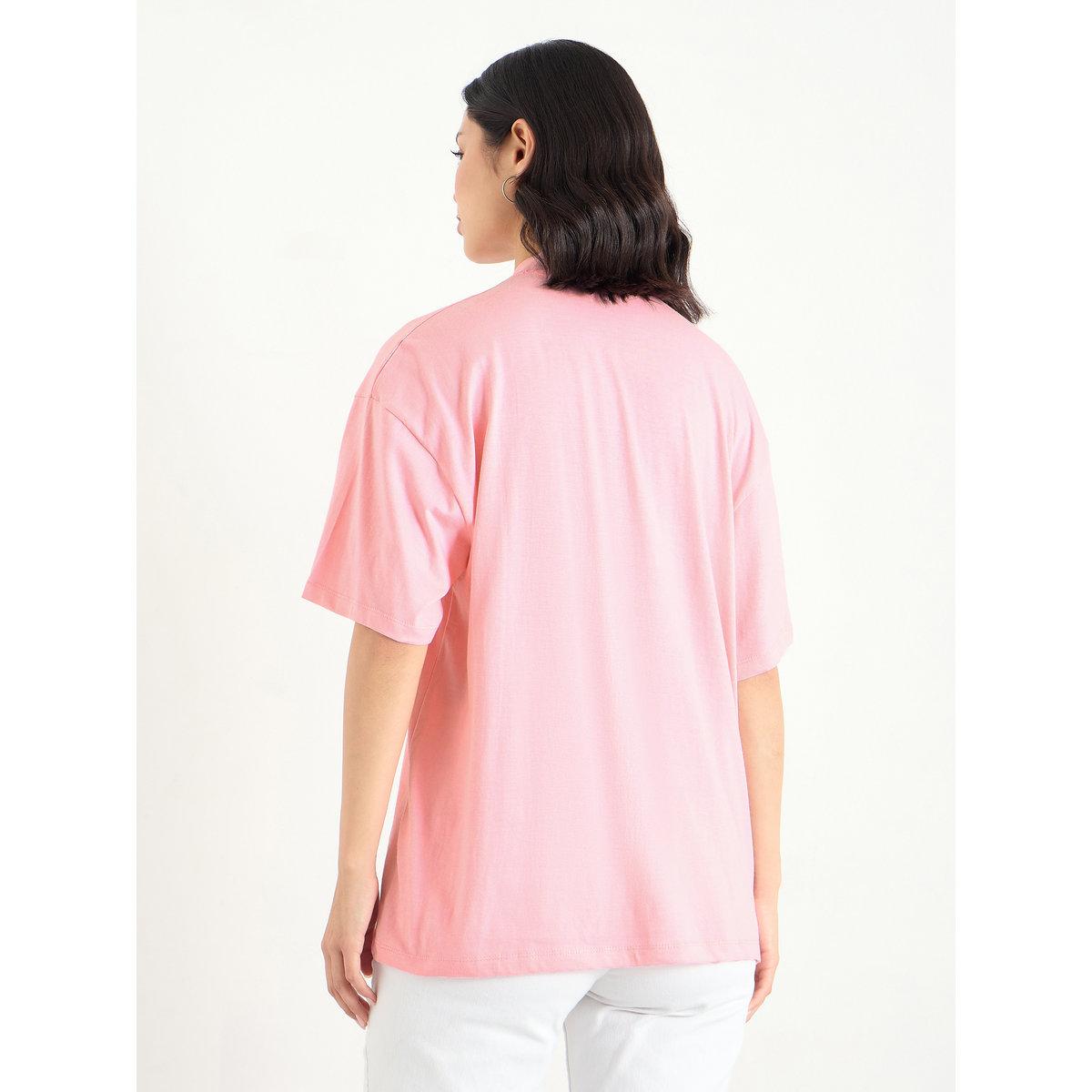 تيشيرت بقصة مريحة بطبعة كتابة-women-clothing-tshirts-image-5
