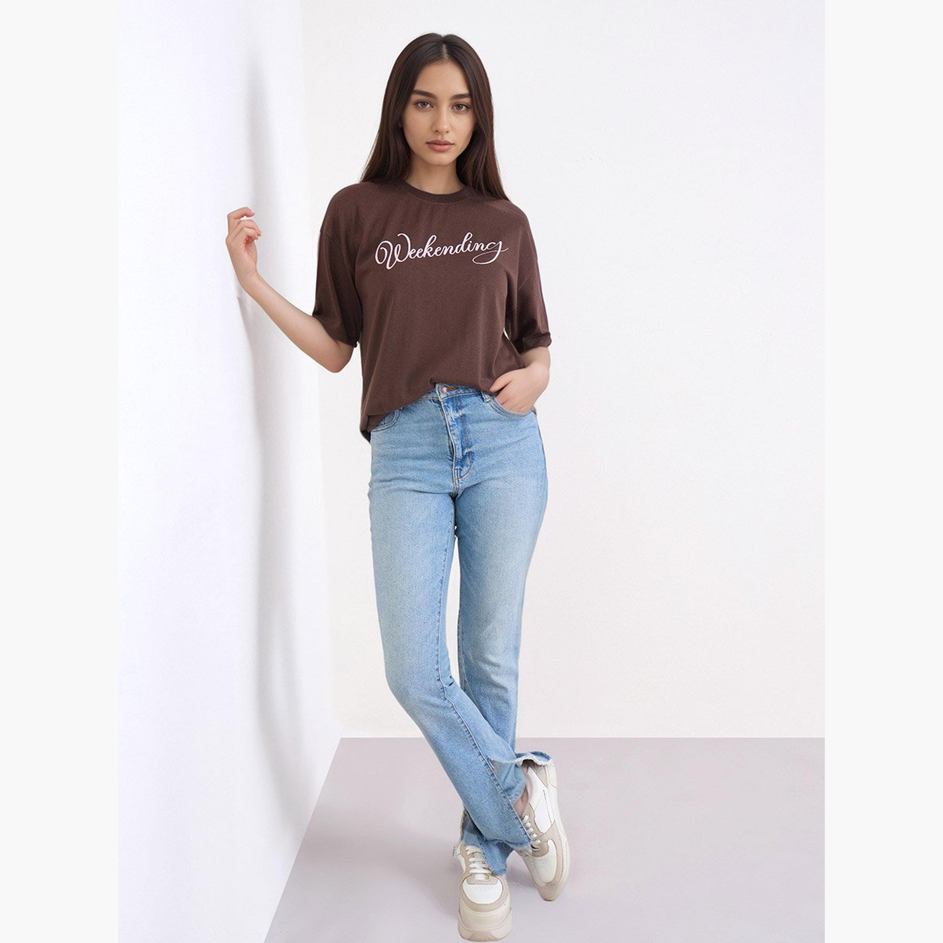 Styli Brown Oversized Weekending Slogan T-Shirt-women-clothing-tshirts-image-2