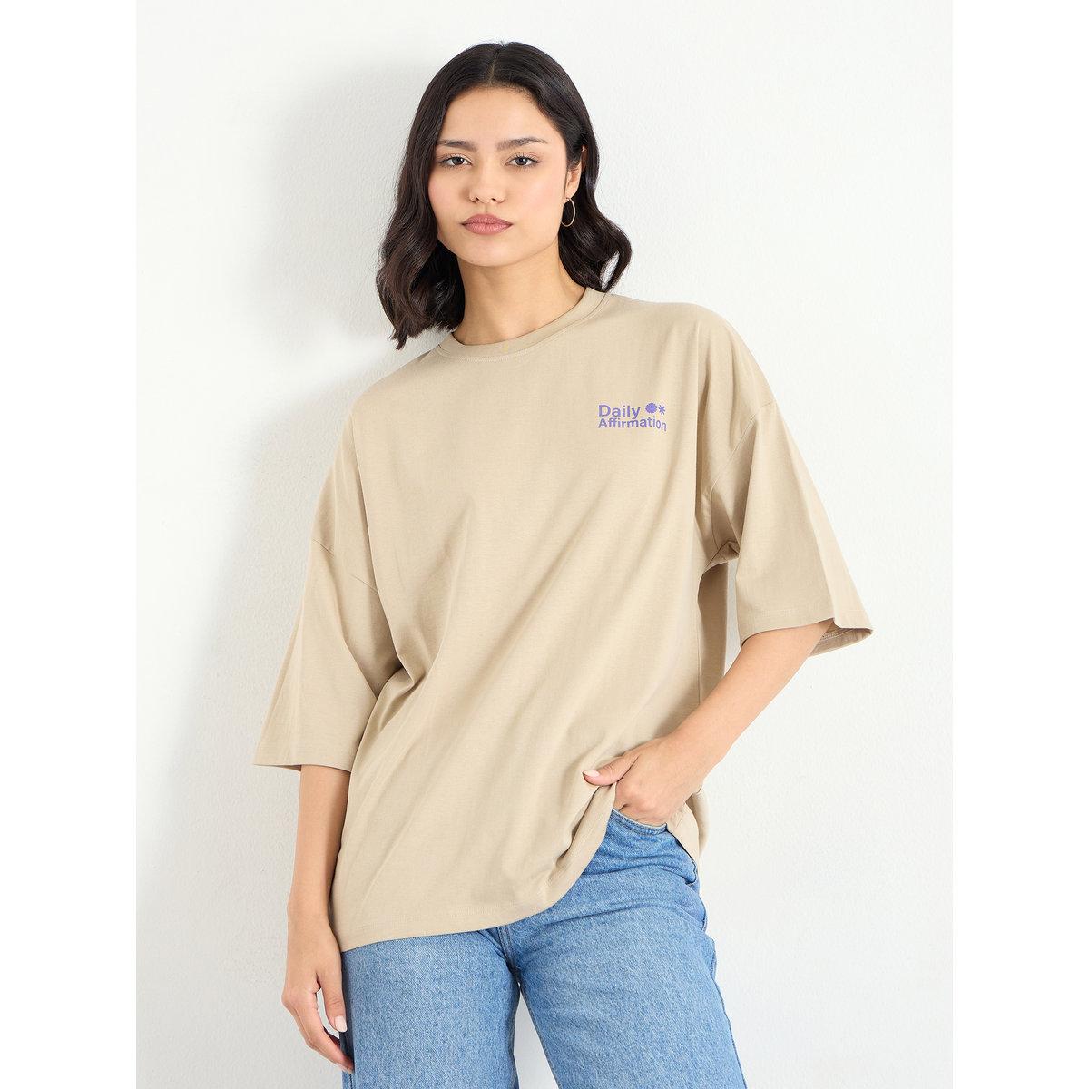 تيشيرت فضفاض بتفاصيل أكتاف مُنخفضة-women-clothing-tshirts-image-3